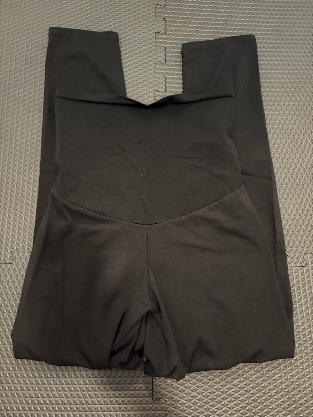 Motherhood Maternity leggings size XL